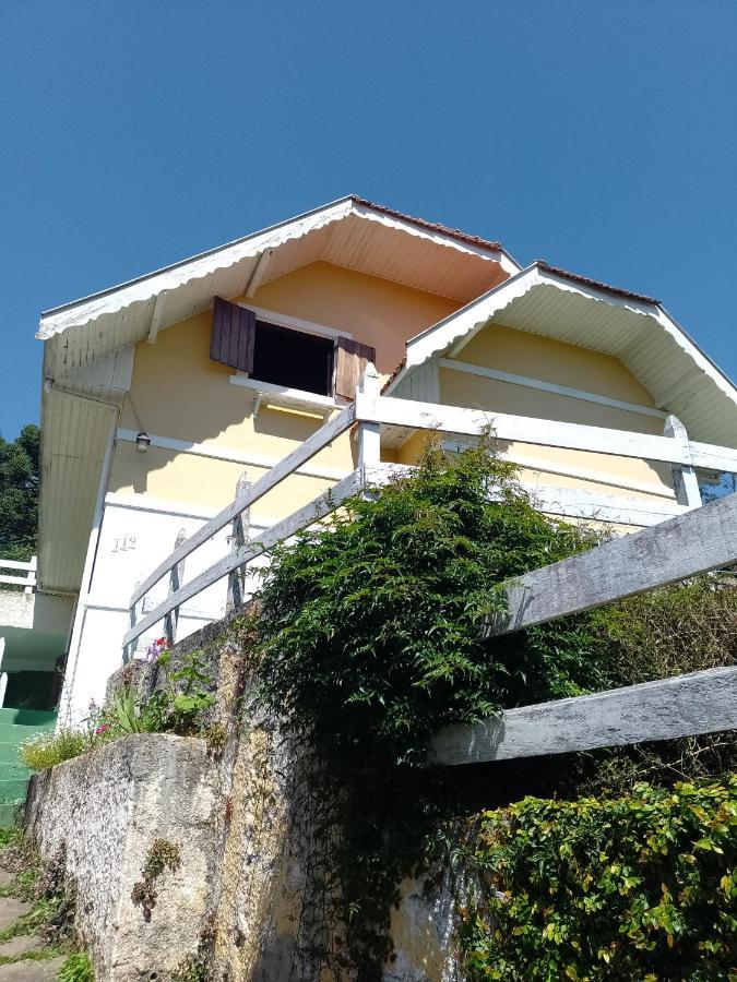 Quartos Para Hospedagem Da Casa Amarela Apartment กังโปสดูจอร์เดา ภายนอก รูปภาพ