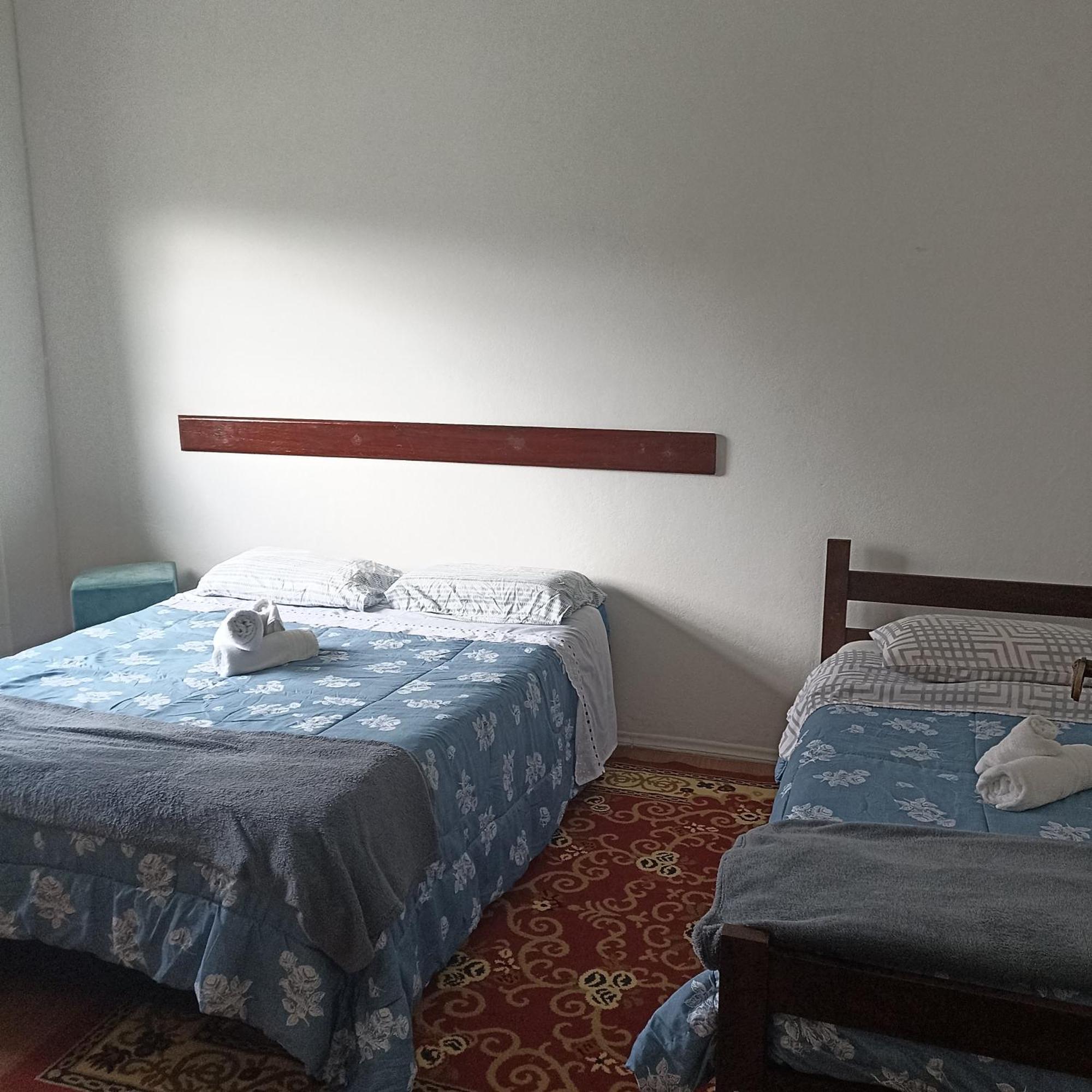Quartos Para Hospedagem Da Casa Amarela Apartment กังโปสดูจอร์เดา ภายนอก รูปภาพ