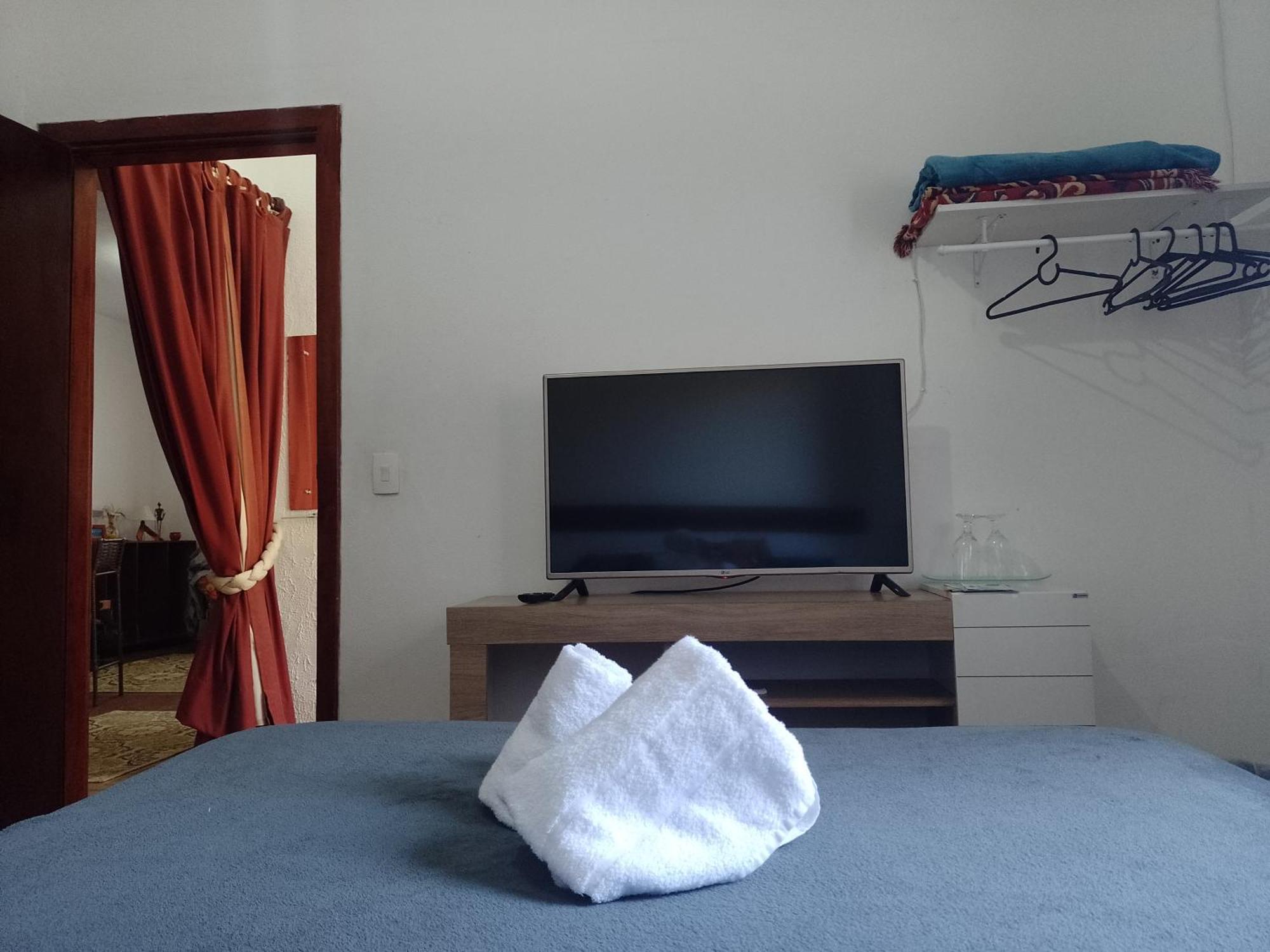 Quartos Para Hospedagem Da Casa Amarela Apartment กังโปสดูจอร์เดา ห้อง รูปภาพ